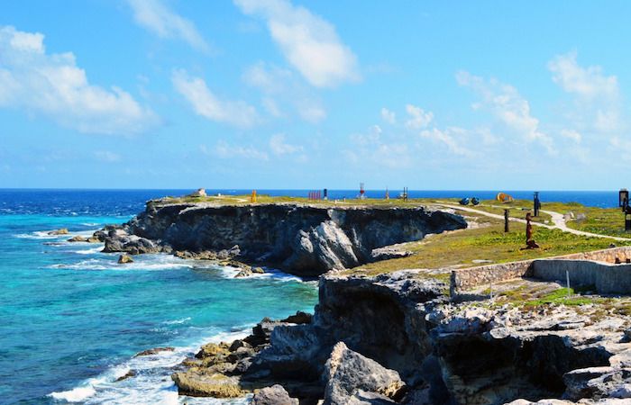 Isla-Mujeres-Pueblo-Magico-de-Quintana-Roo-v001-compressor