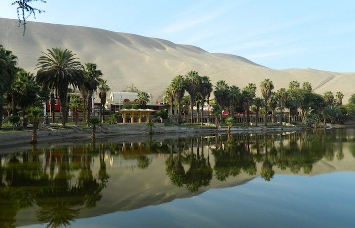 2-huacachina-pueblo-construido-oasis-compressor